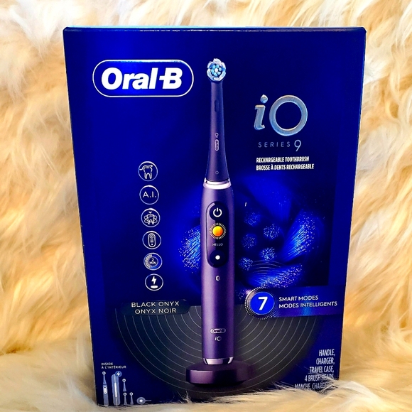 ORAL B iO series 9 electric toothbrush - Picture 1 of 8